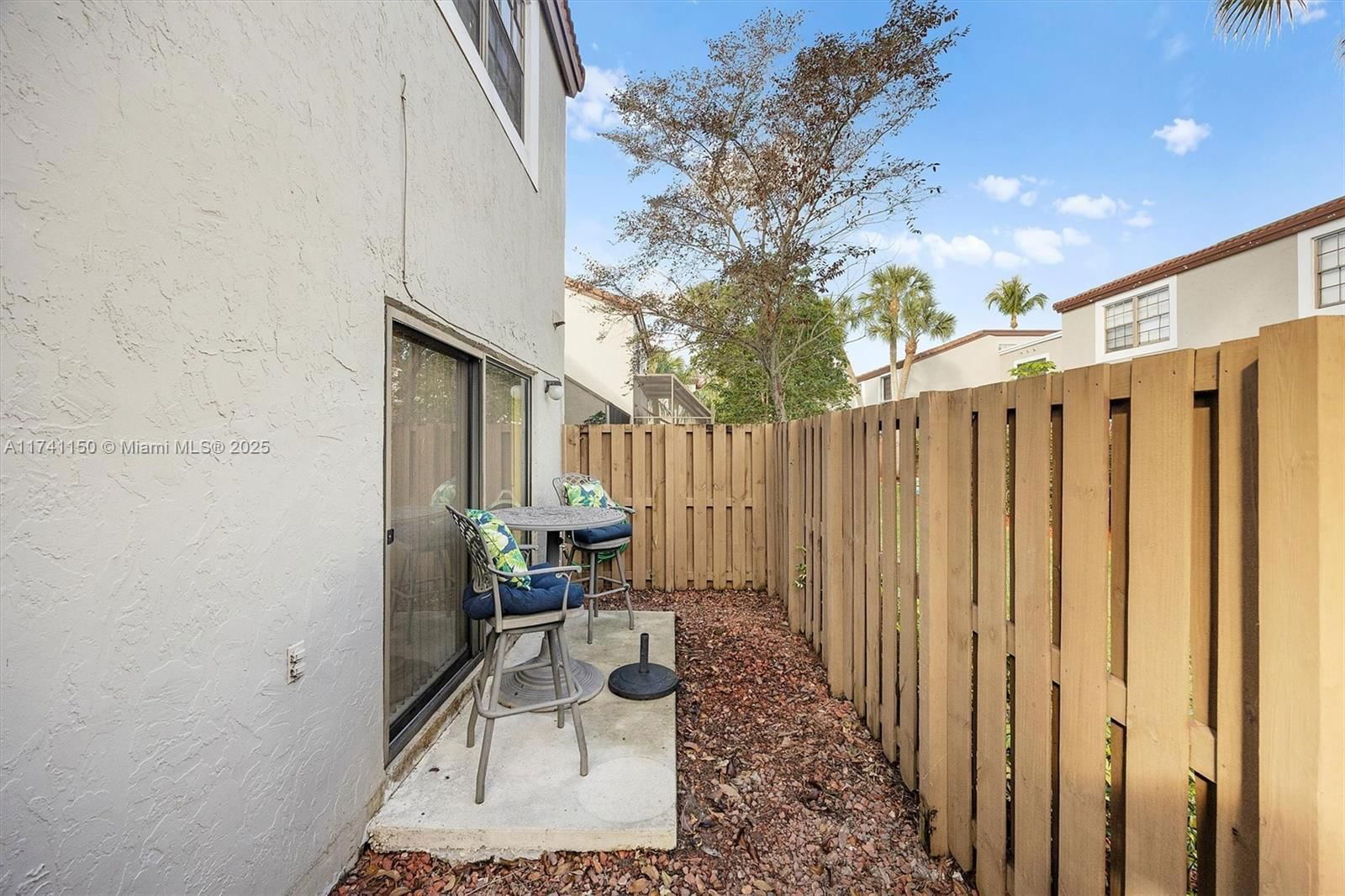 Real estate property located at 10510 153rd Ct #1, Miami-dade, Palm Point Sec 1, Miami, FL