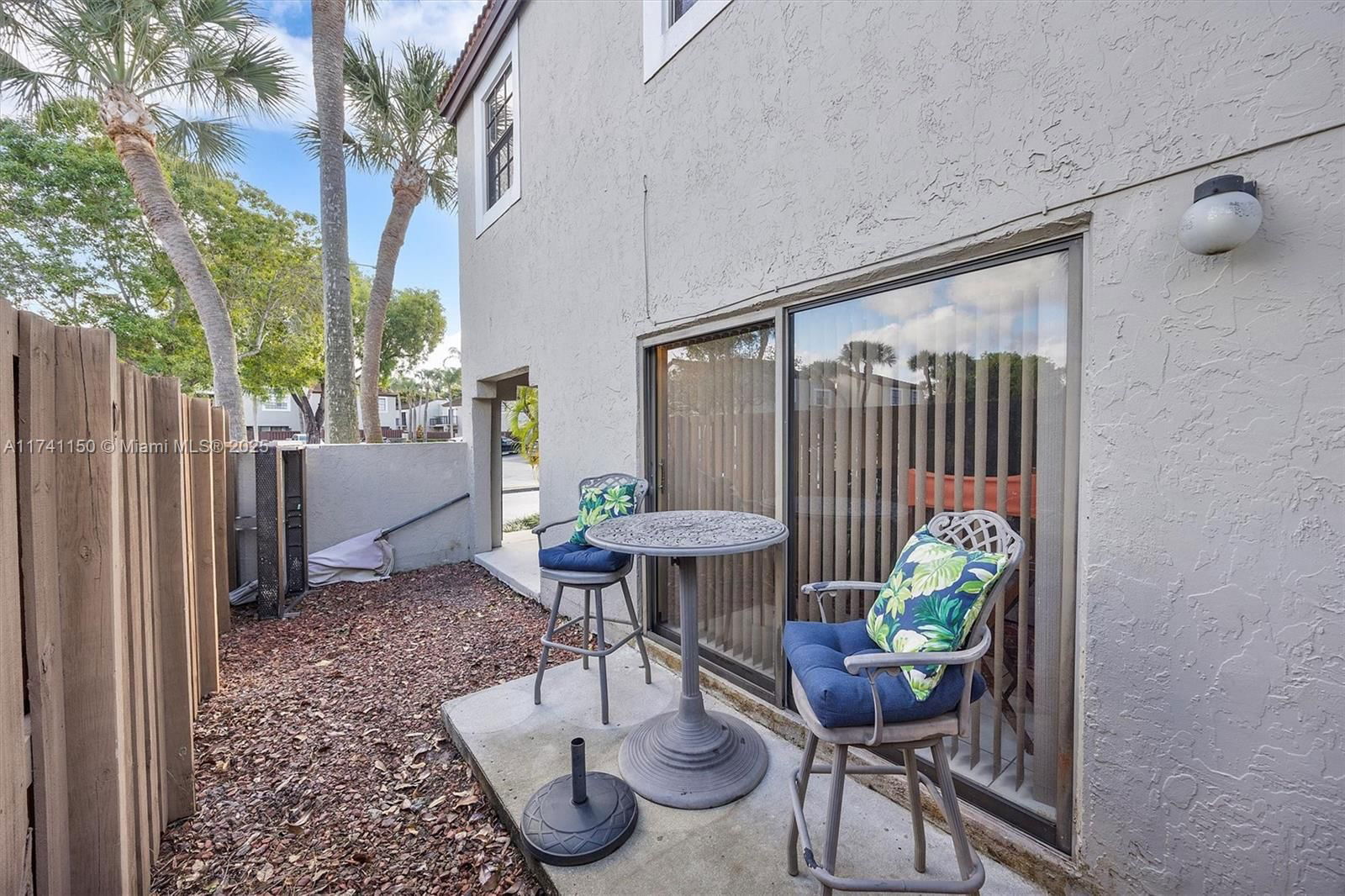Real estate property located at 10510 153rd Ct #1, Miami-dade, Palm Point Sec 1, Miami, FL