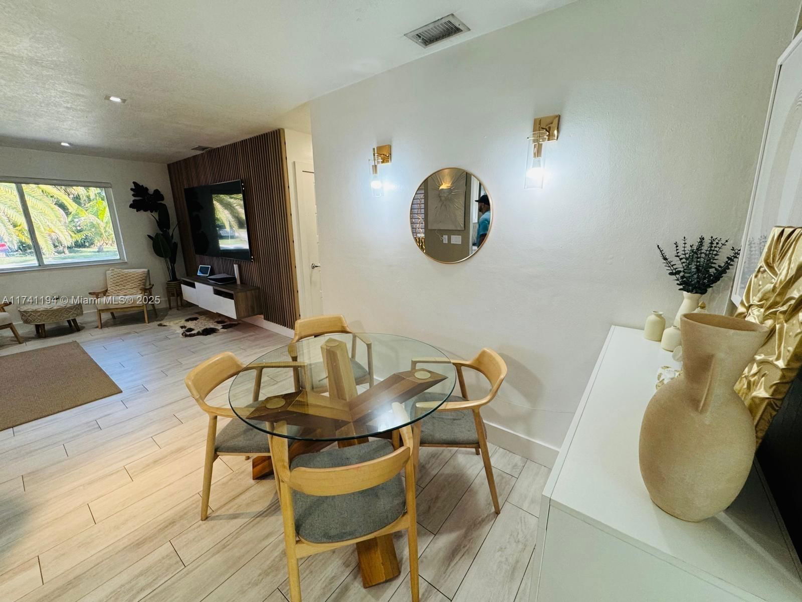 Real estate property located at 2310 Kingston Dr, Broward, Miramar Sec 13, Miramar, FL