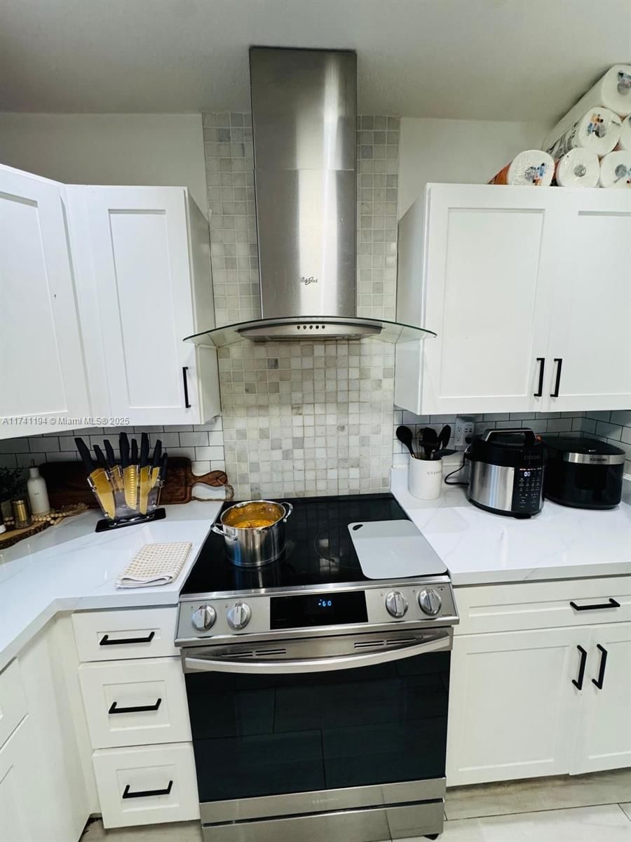 Real estate property located at 2310 Kingston Dr, Broward, Miramar Sec 13, Miramar, FL
