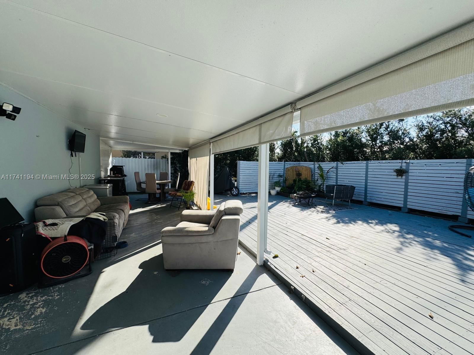 Real estate property located at 2310 Kingston Dr, Broward, Miramar Sec 13, Miramar, FL