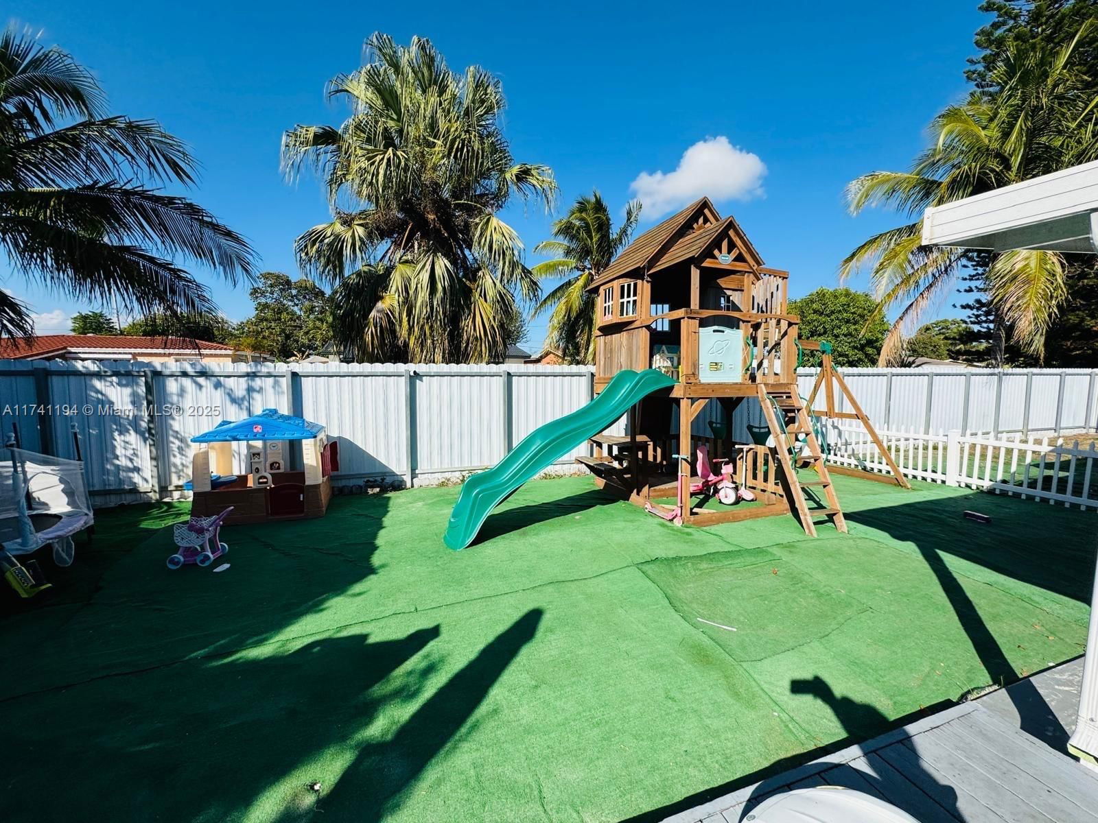 Real estate property located at 2310 Kingston Dr, Broward, Miramar Sec 13, Miramar, FL