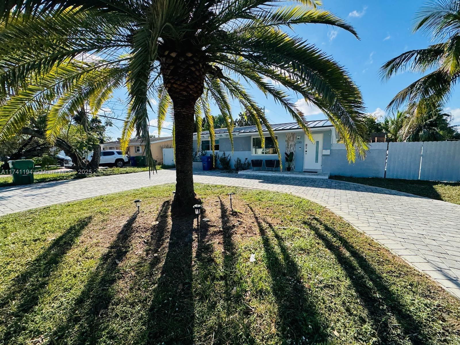 Real estate property located at 2310 Kingston Dr, Broward, Miramar Sec 13, Miramar, FL