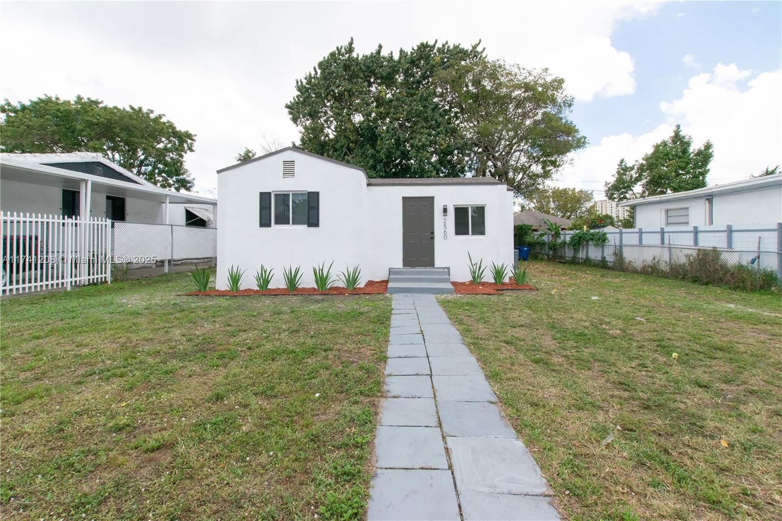 Real estate property located at 2560 55th Ter, Miami-dade, Wheeler Place, Miami, FL