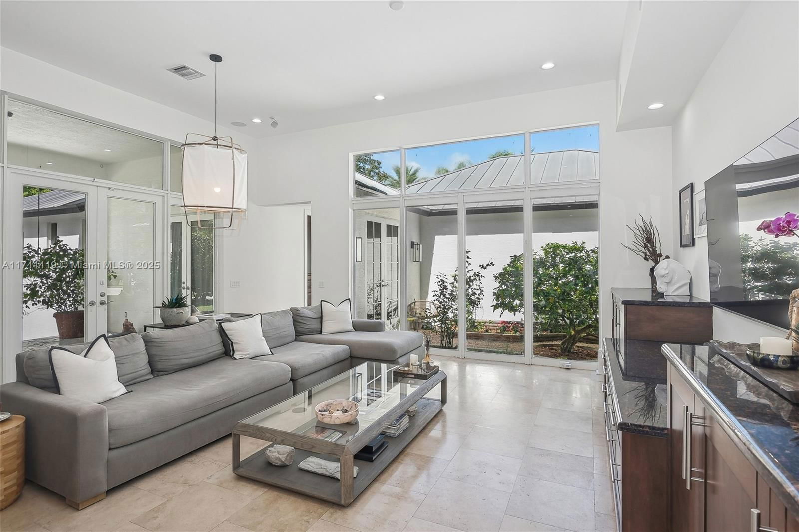 Real estate property located at 13840 Old Cutler Rd, Miami-dade, Unplatted, Palmetto Bay, FL