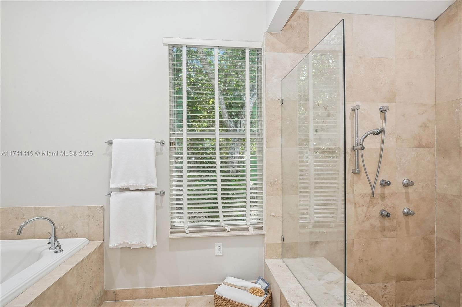Real estate property located at 13840 Old Cutler Rd, Miami-dade, Unplatted, Palmetto Bay, FL