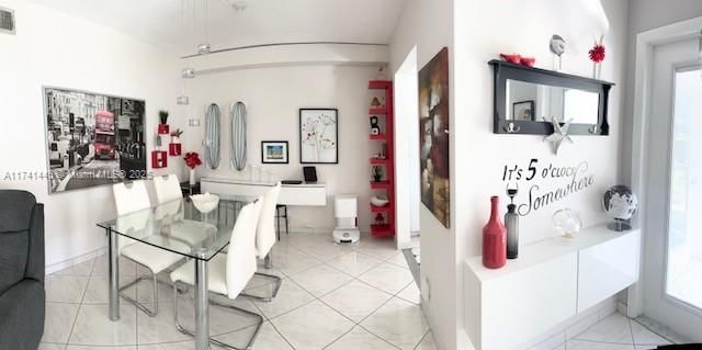Real estate property located at 581 Blue Heron Dr #116-B, Broward, Paradise Villas Condo, Hallandale Beach, FL