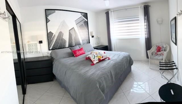 Real estate property located at 581 Blue Heron Dr #116-B, Broward, Paradise Villas Condo, Hallandale Beach, FL