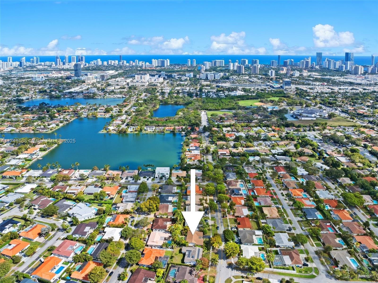 Real estate property located at 2061 207th St, Miami-dade, Highland Lakes Sec 4, Miami, FL