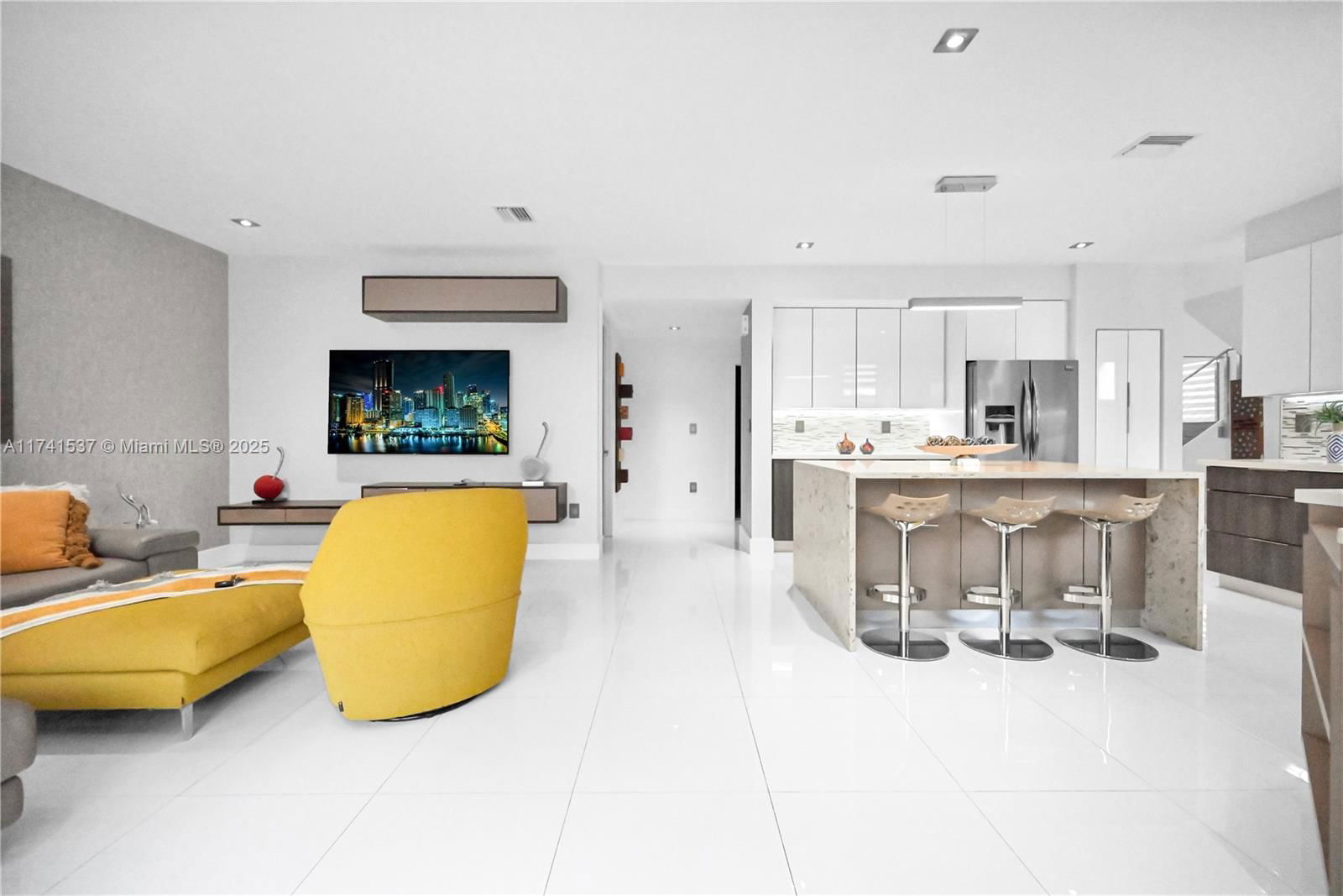 Real estate property located at 14869 29th Ter, Miami-dade, Dav Mar Estates, Miami, FL