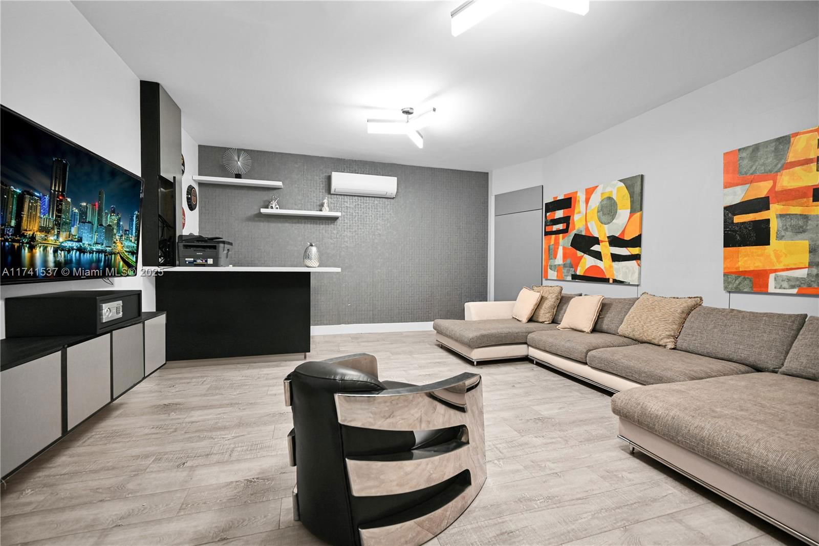 Real estate property located at 14869 29th Ter, Miami-dade, Dav Mar Estates, Miami, FL