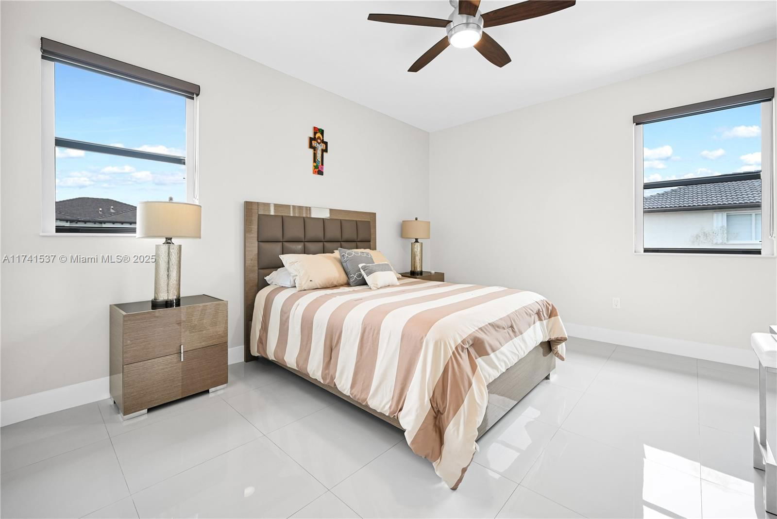 Real estate property located at 14869 29th Ter, Miami-dade, Dav Mar Estates, Miami, FL