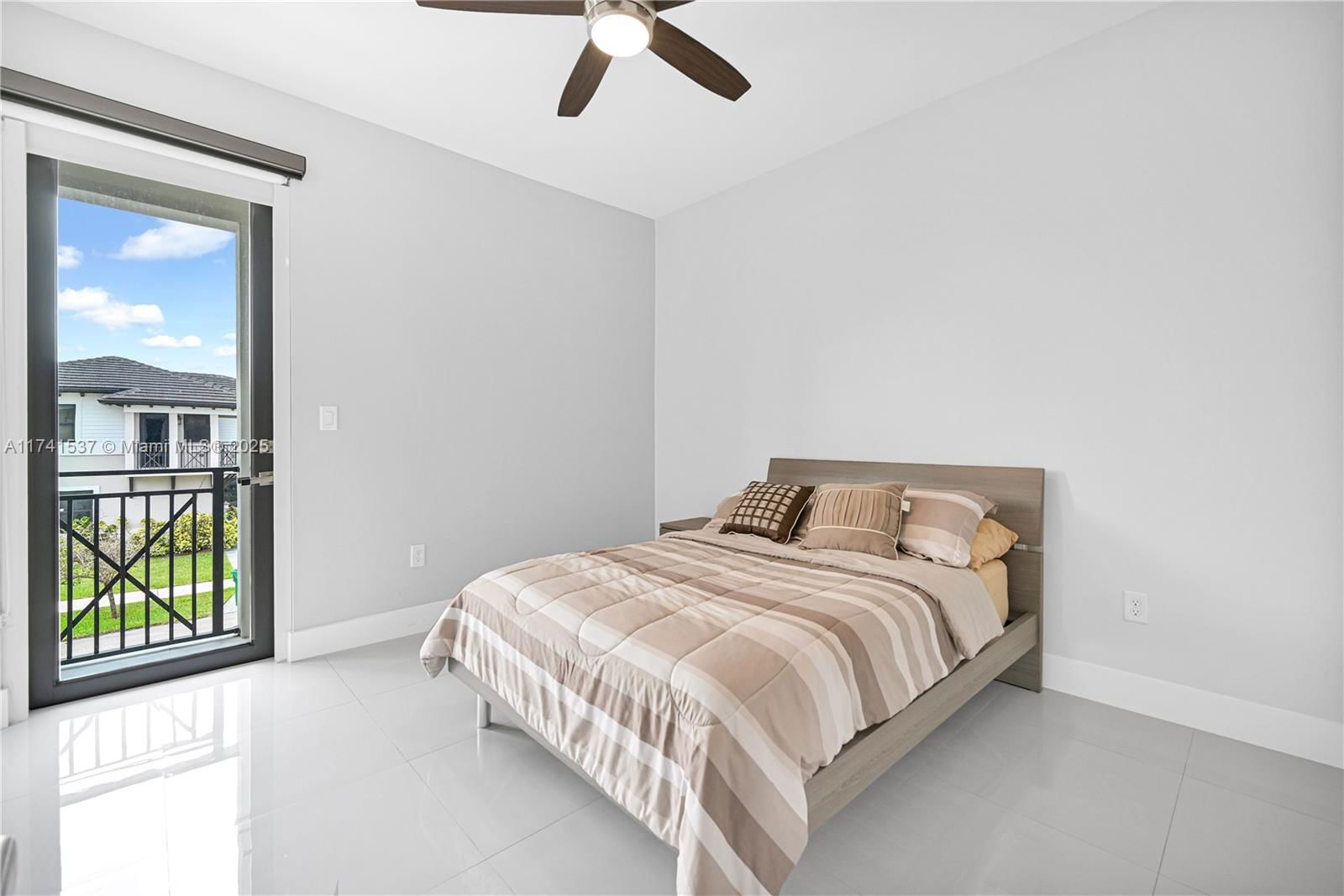 Real estate property located at 14869 29th Ter, Miami-dade, Dav Mar Estates, Miami, FL