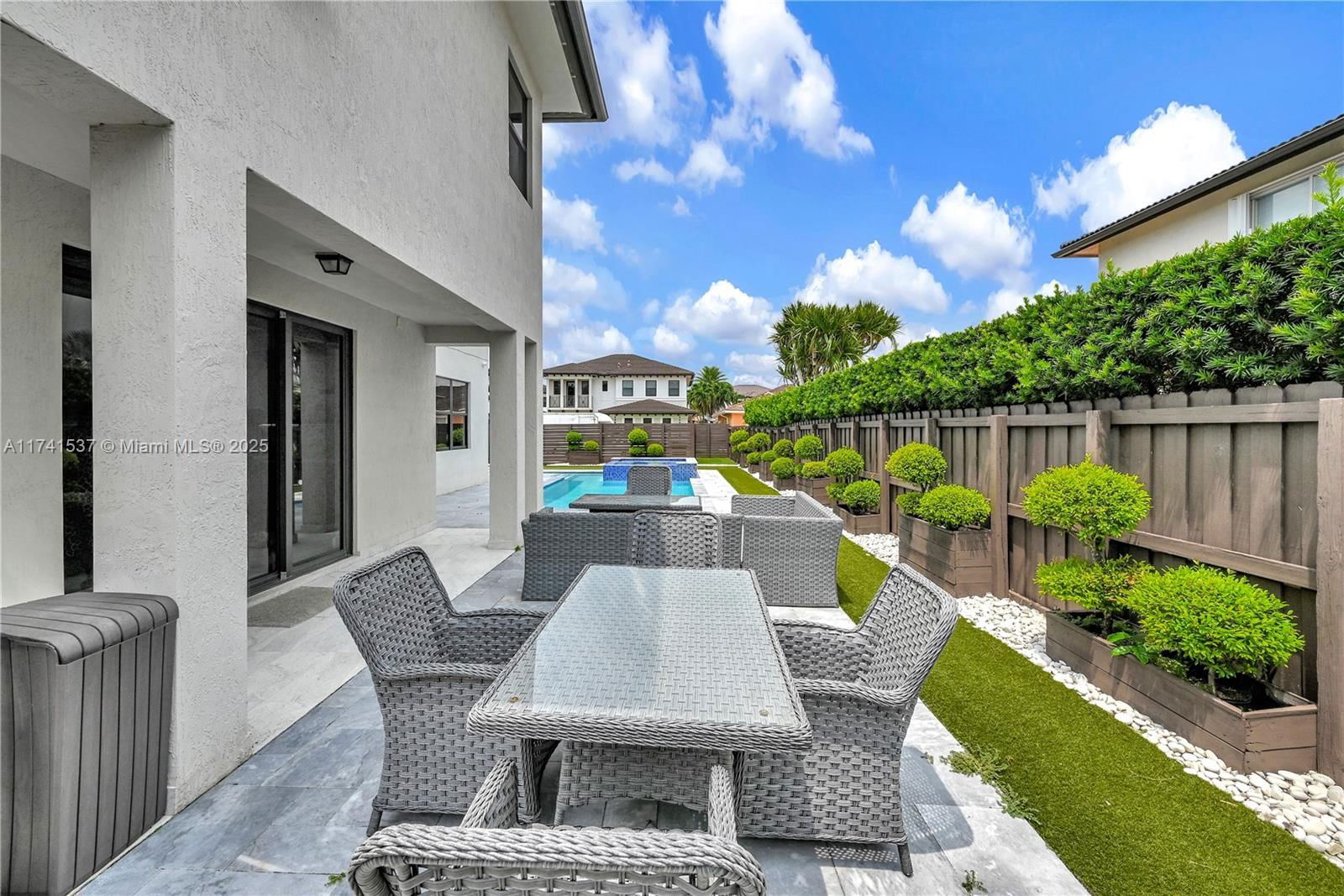 Real estate property located at 14869 29th Ter, Miami-dade, Dav Mar Estates, Miami, FL