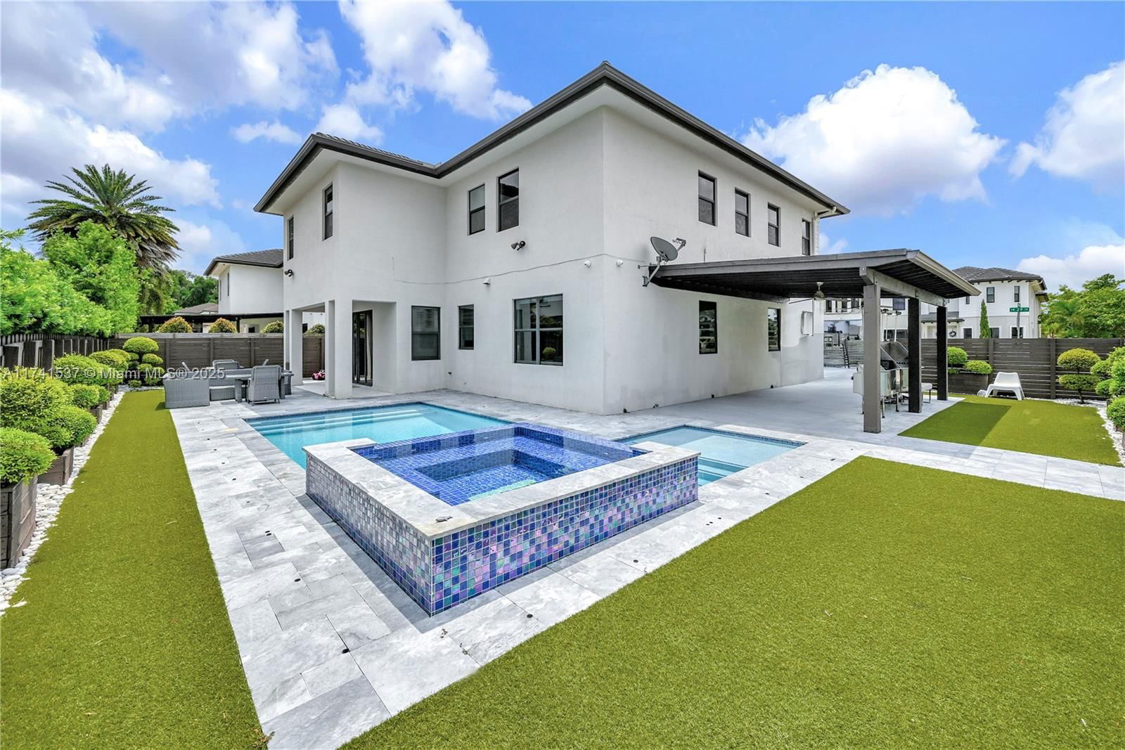 Real estate property located at 14869 29th Ter, Miami-dade, Dav Mar Estates, Miami, FL