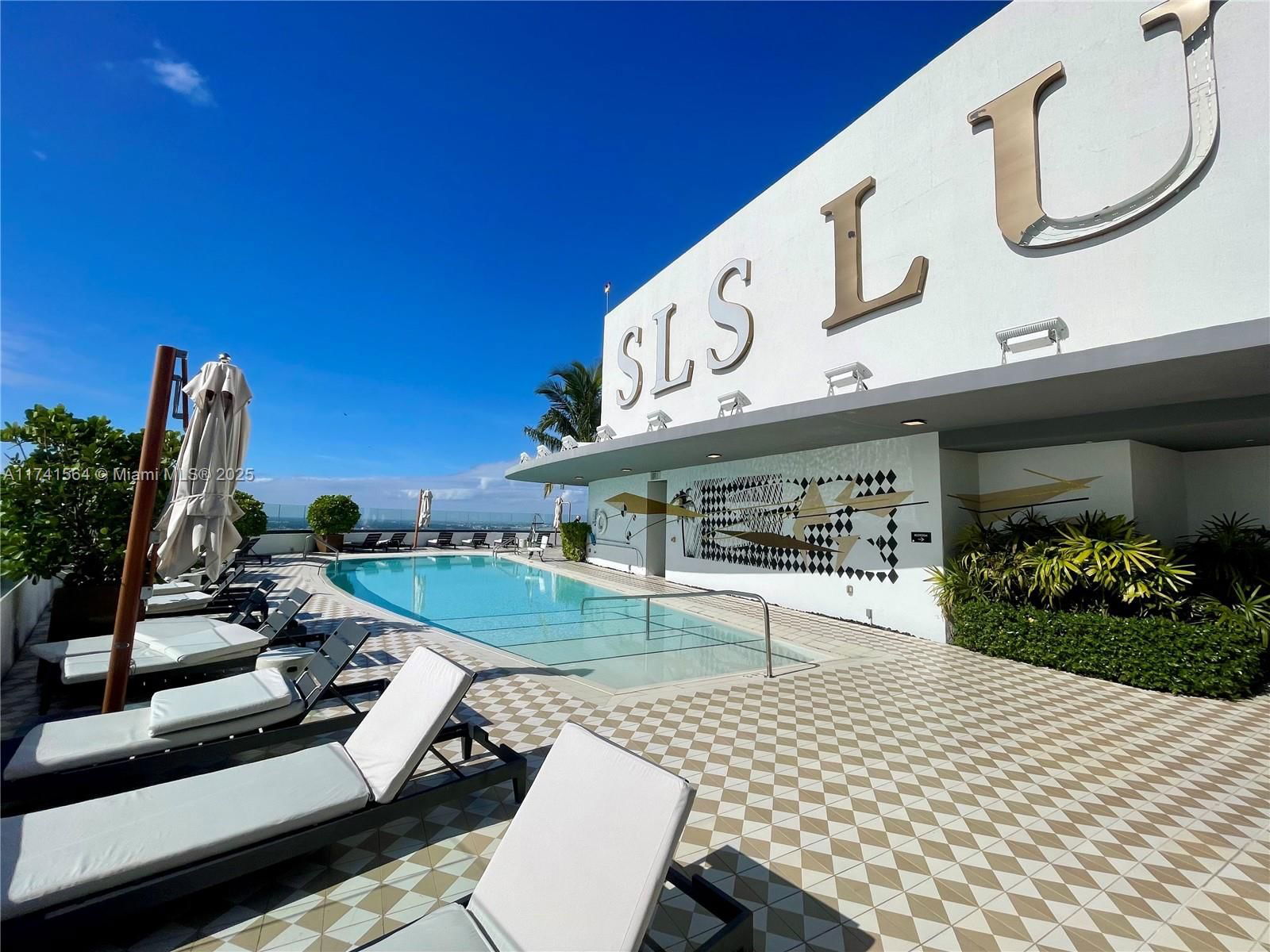 Real estate property located at 801 Miami Ave #2408, Miami-dade, 801 Sma Residences Condo, Miami, FL