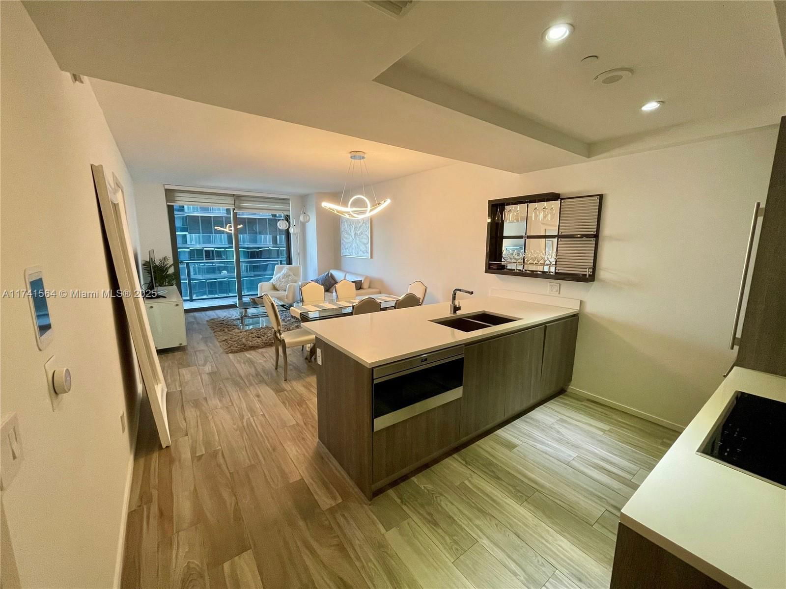Real estate property located at 801 Miami Ave #2408, Miami-dade, 801 Sma Residences Condo, Miami, FL