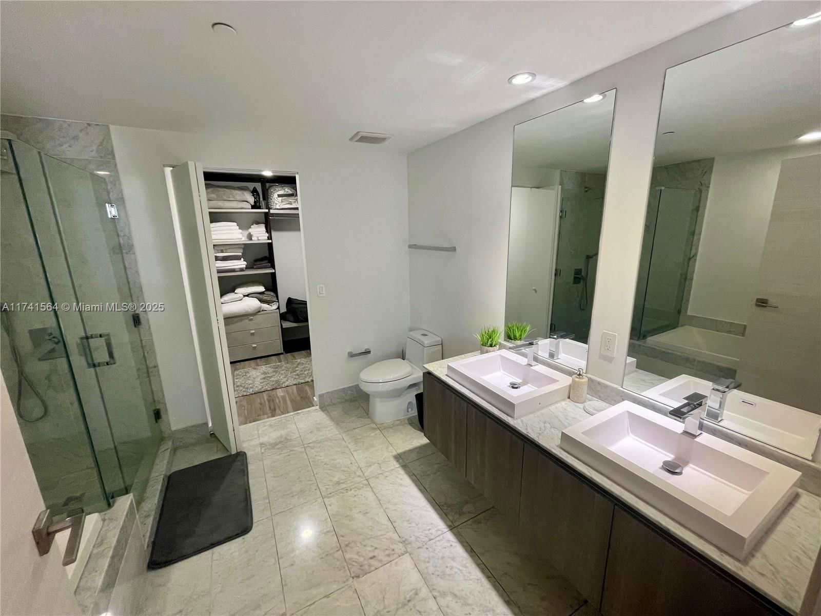 Real estate property located at 801 Miami Ave #2408, Miami-dade, 801 Sma Residences Condo, Miami, FL