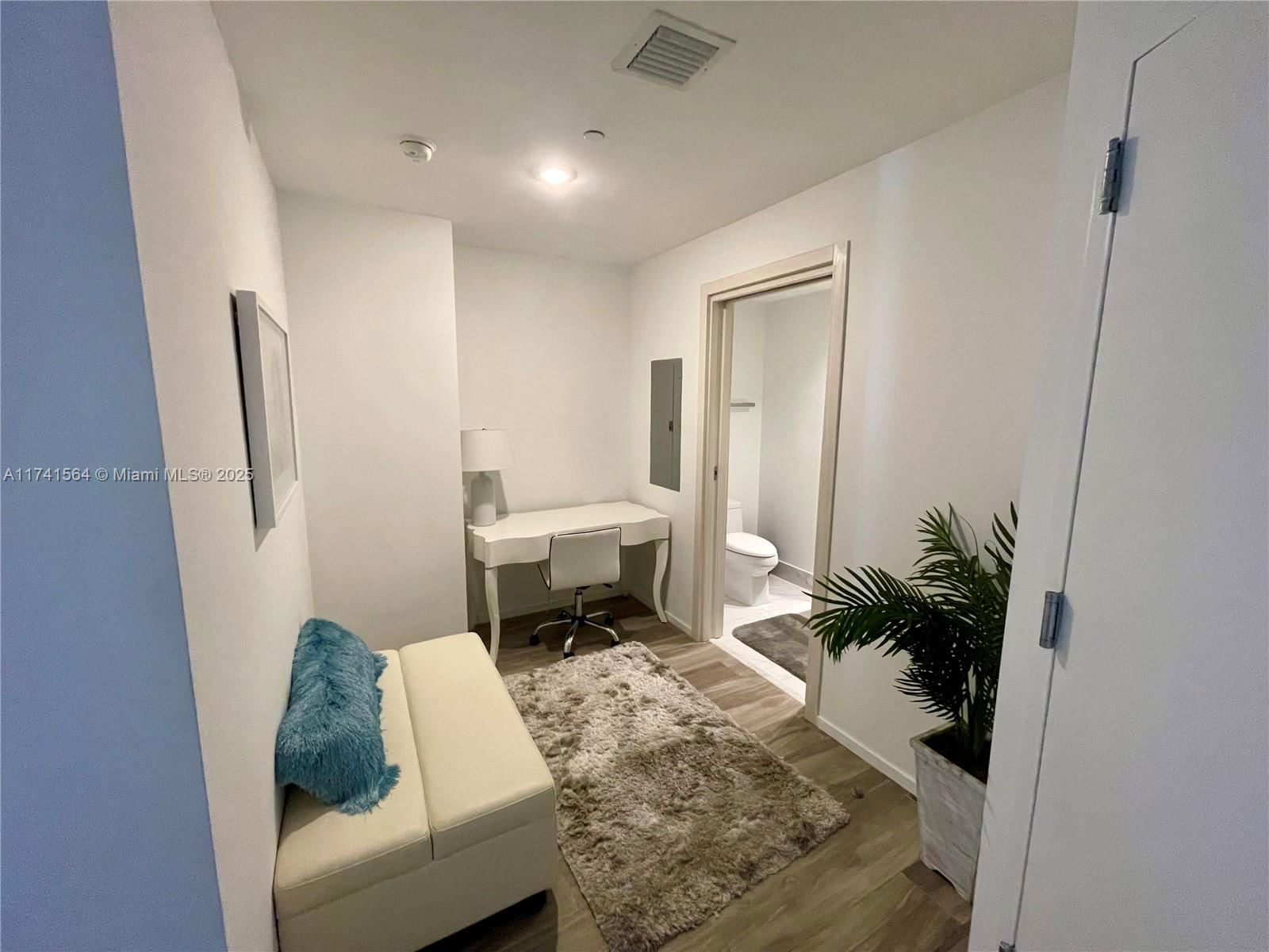 Real estate property located at 801 Miami Ave #2408, Miami-dade, 801 Sma Residences Condo, Miami, FL