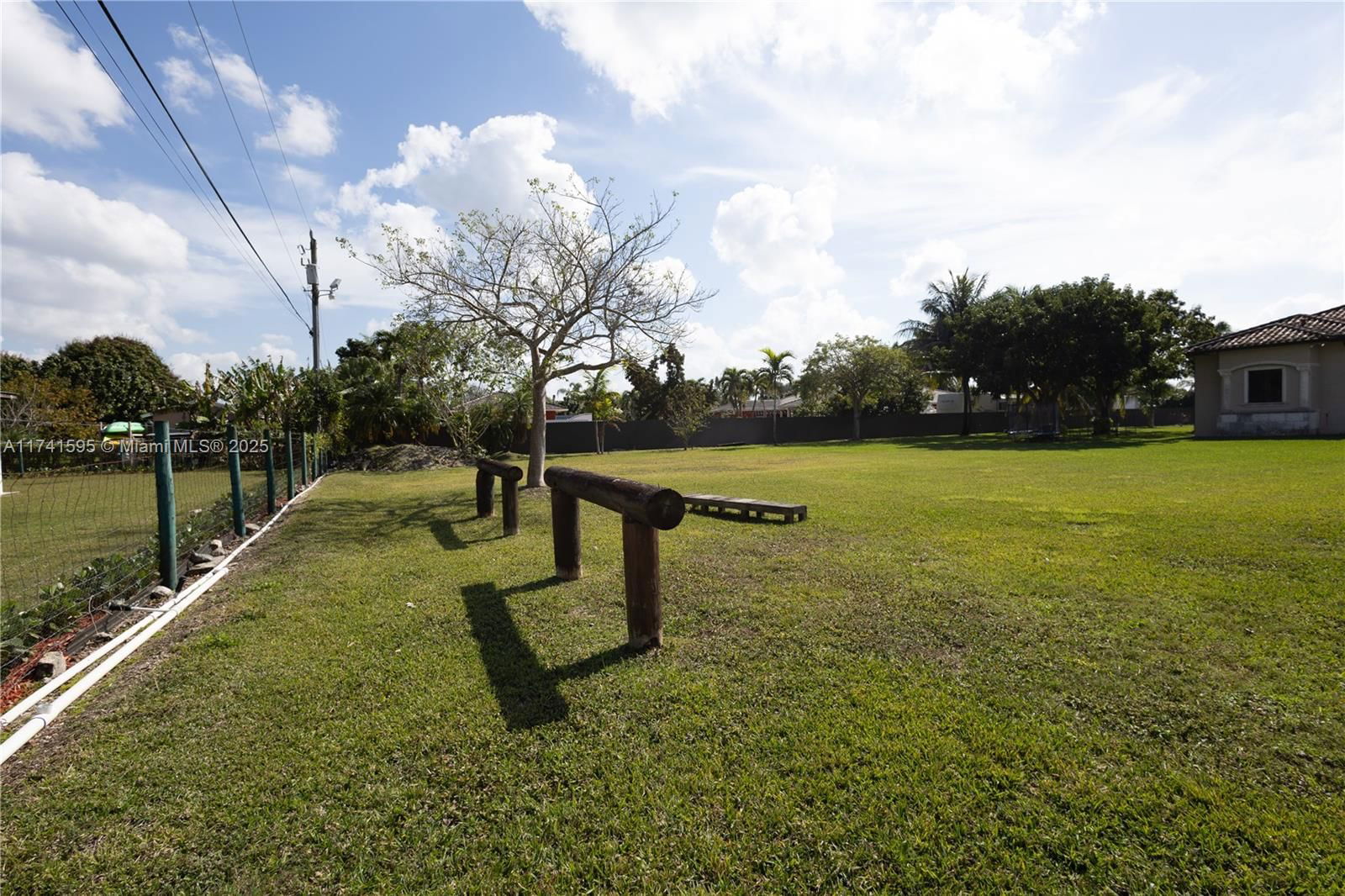 Real estate property located at 20875 236th St, Miami-dade, Bonanza Ranchos, Homestead, FL
