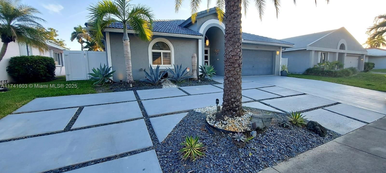 Real estate property located at 414 3rd Pl, Broward, Ocean View Golf Add, Dania Beach, FL