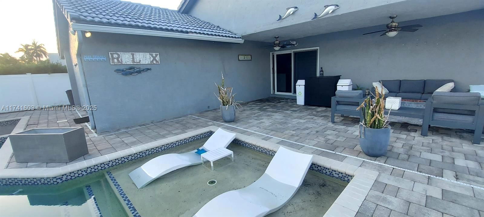 Real estate property located at 414 3rd Pl, Broward, Ocean View Golf Add, Dania Beach, FL