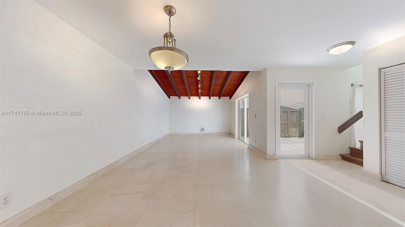 Real estate property located at 10965 70th Ter #10965, Miami-dade, Snapper Creek Townhouse S, Miami, FL