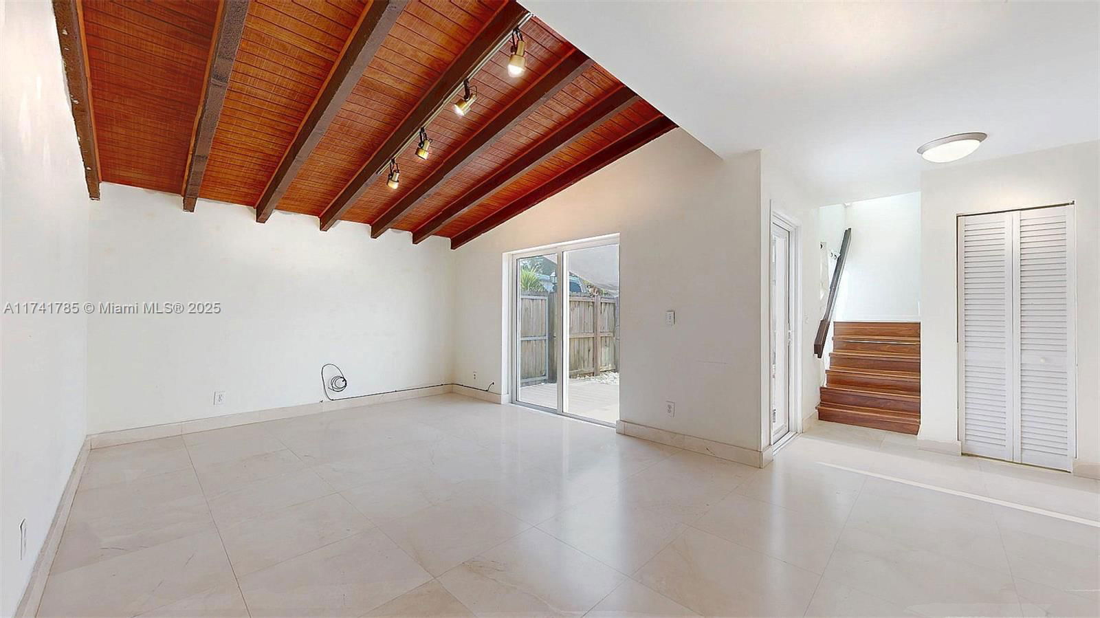 Real estate property located at 10965 70th Ter #10965, Miami-dade, Snapper Creek Townhouse S, Miami, FL