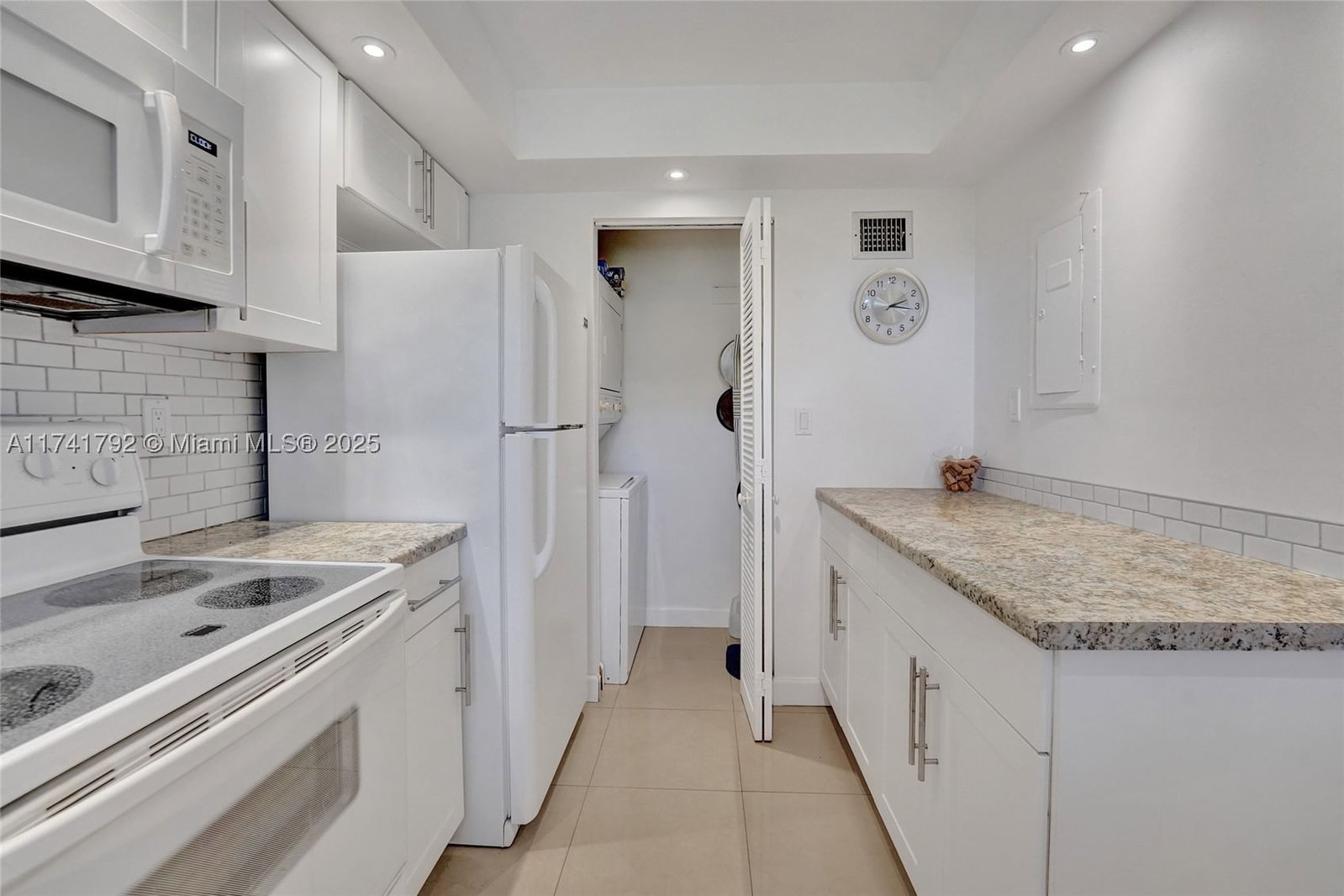 Real estate property located at 6080 44th St #401, Broward, Greens Of Inverrary Phase, Lauderhill, FL