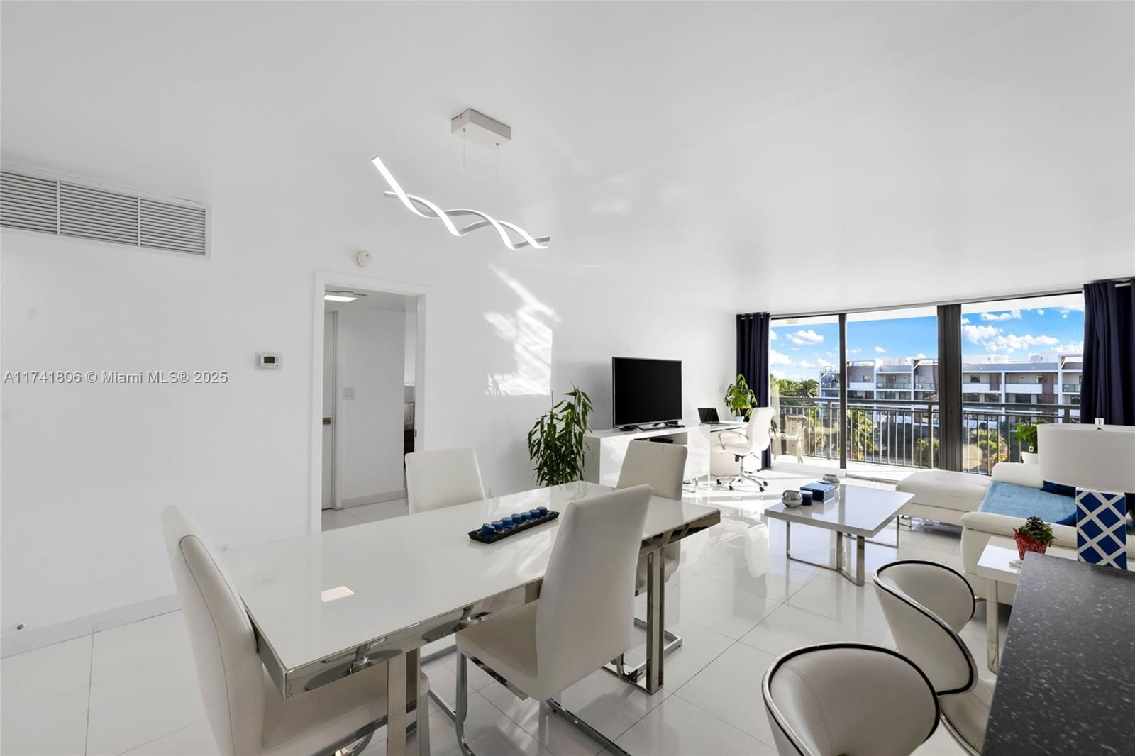Real estate property located at 3031 Ocean Blvd #604, Broward, Galt Ocean Terrace Condo, Fort Lauderdale, FL