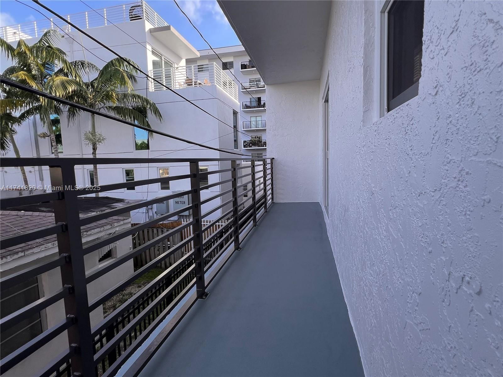 Real estate property located at 1033 Lenox Ave #209, Miami-dade, Lenox Plaza Condo, Miami Beach, FL