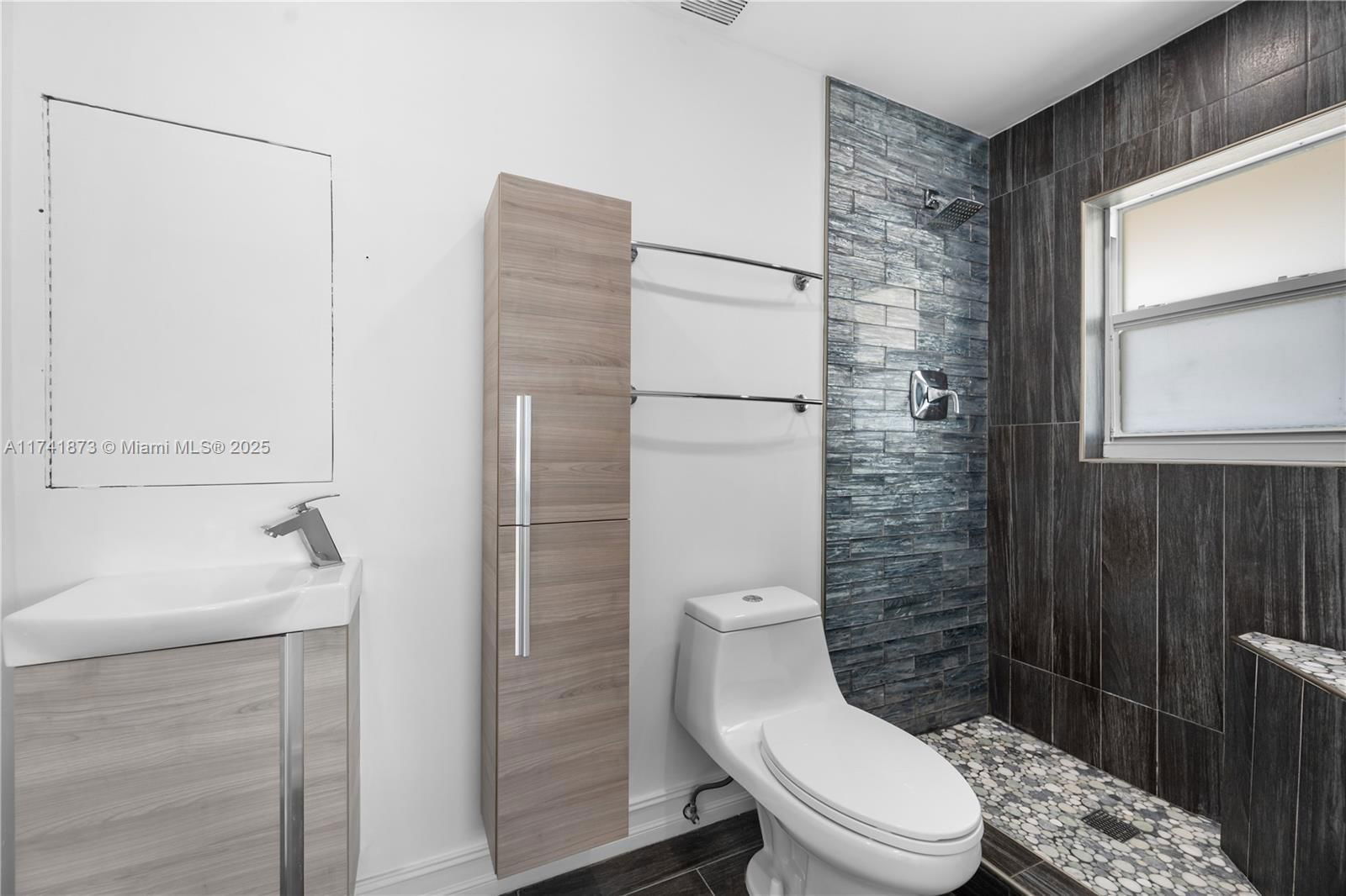 Real estate property located at 2857 32nd St #27, Broward, Coral Ridge Waterside Con, Fort Lauderdale, FL