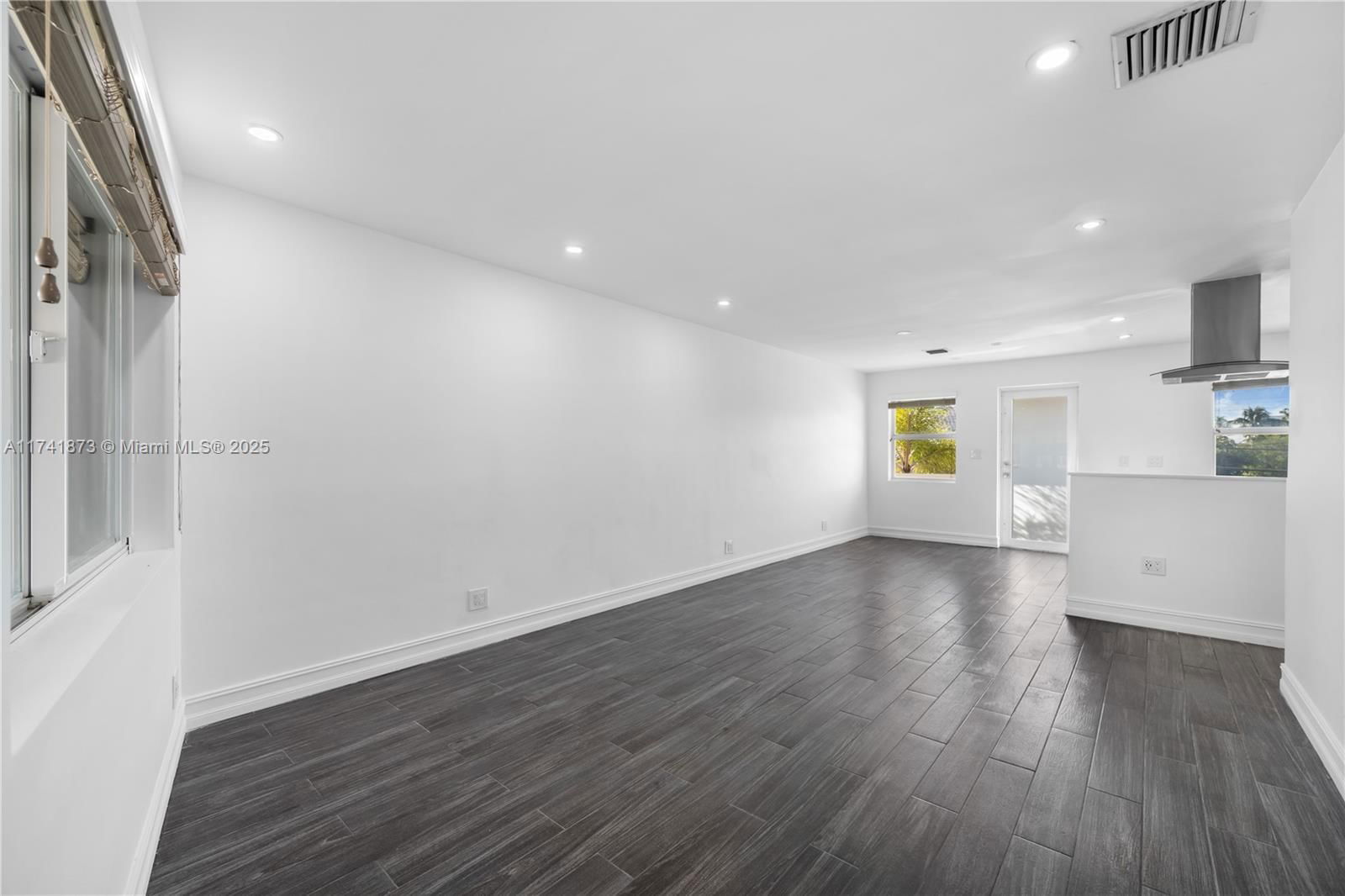 Real estate property located at 2857 32nd St #27, Broward, Coral Ridge Waterside Con, Fort Lauderdale, FL