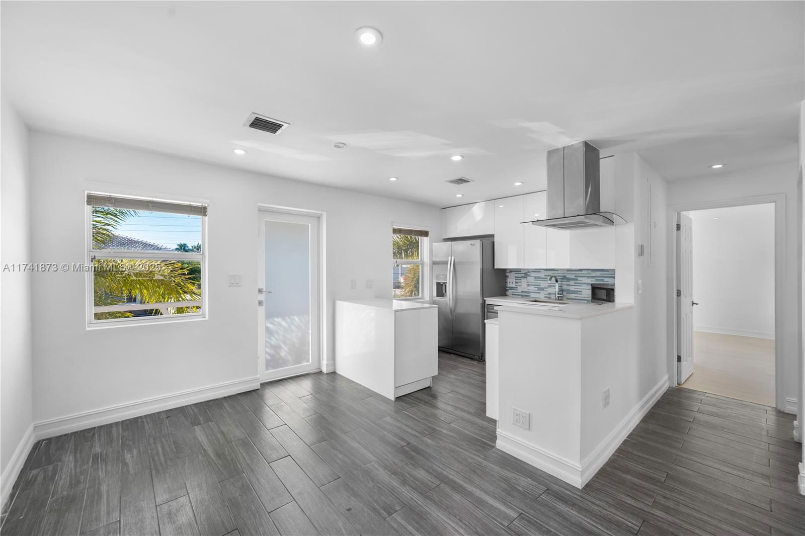 Real estate property located at 2857 32nd St #27, Broward, Coral Ridge Waterside Con, Fort Lauderdale, FL