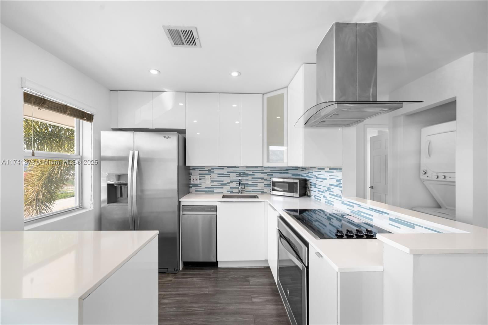 Real estate property located at 2857 32nd St #27, Broward, Coral Ridge Waterside Con, Fort Lauderdale, FL