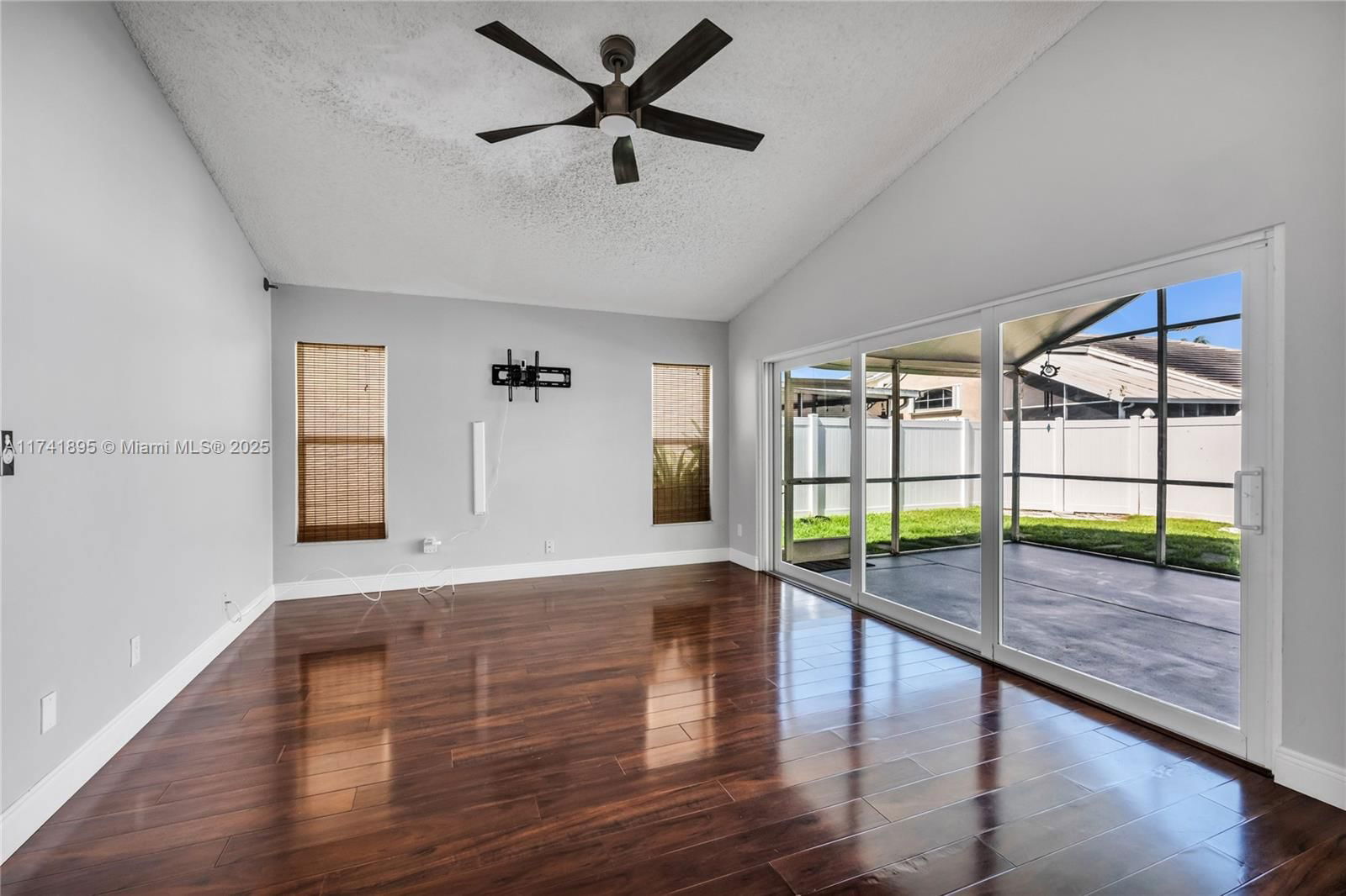 Real estate property located at 5212 53rd Cir, Broward, Winston Park Section One, Coconut Creek, FL