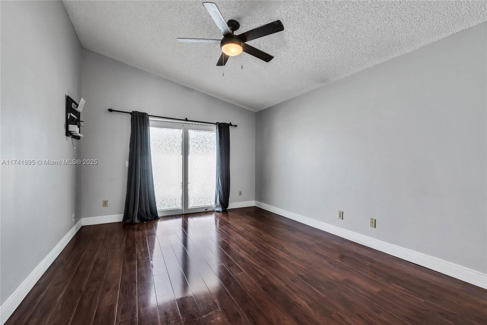 Real estate property located at 5212 53rd Cir, Broward, Winston Park Section One, Coconut Creek, FL