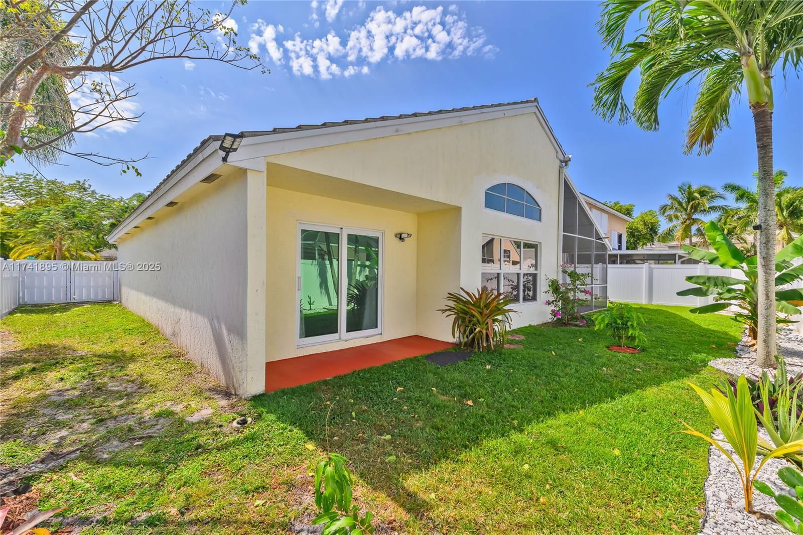 Real estate property located at 5212 53rd Cir, Broward, Winston Park Section One, Coconut Creek, FL