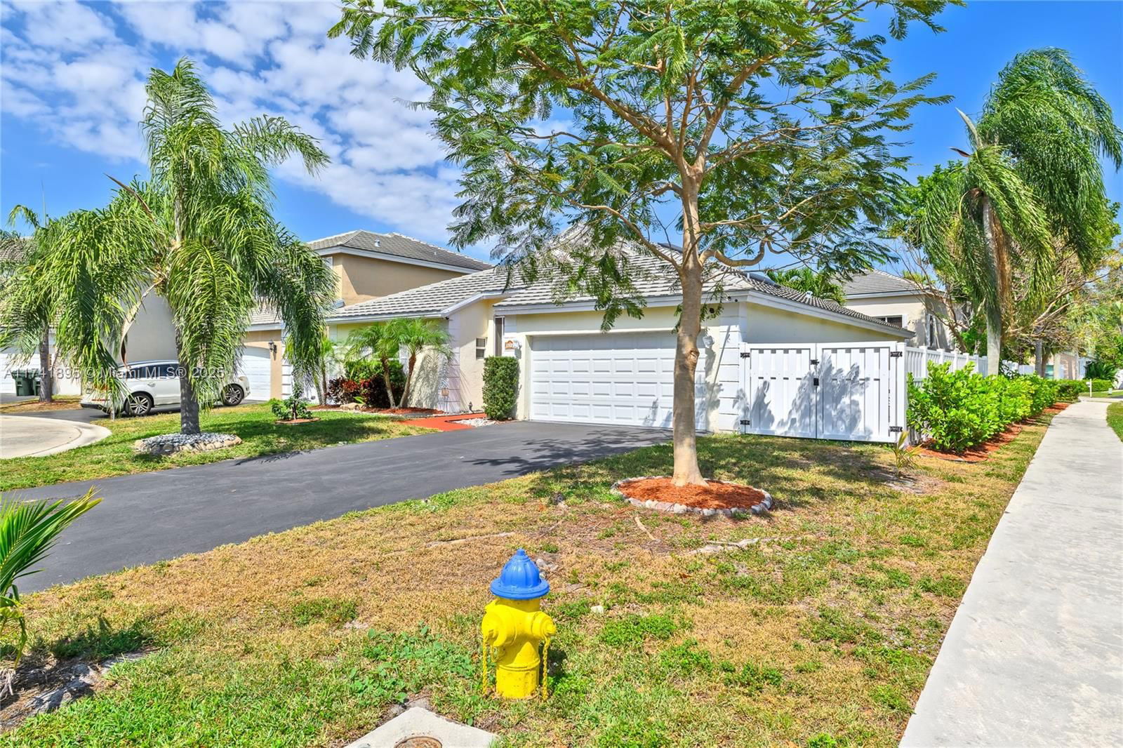 Real estate property located at 5212 53rd Cir, Broward, Winston Park Section One, Coconut Creek, FL