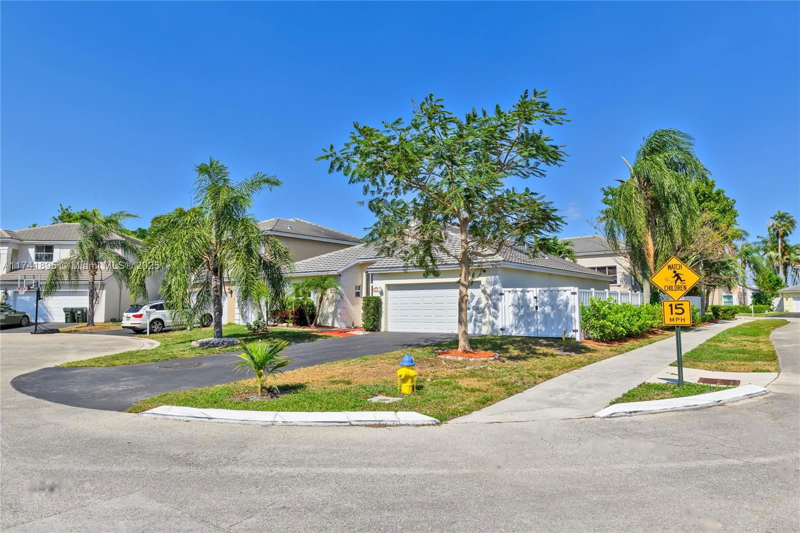 Real estate property located at 5212 53rd Cir, Broward, Winston Park Section One, Coconut Creek, FL