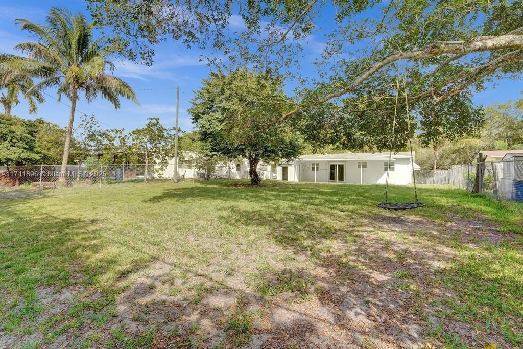 Real estate property located at 2610 62nd Ave, Broward, Sunshine Park Estates Add, Hollywood, FL