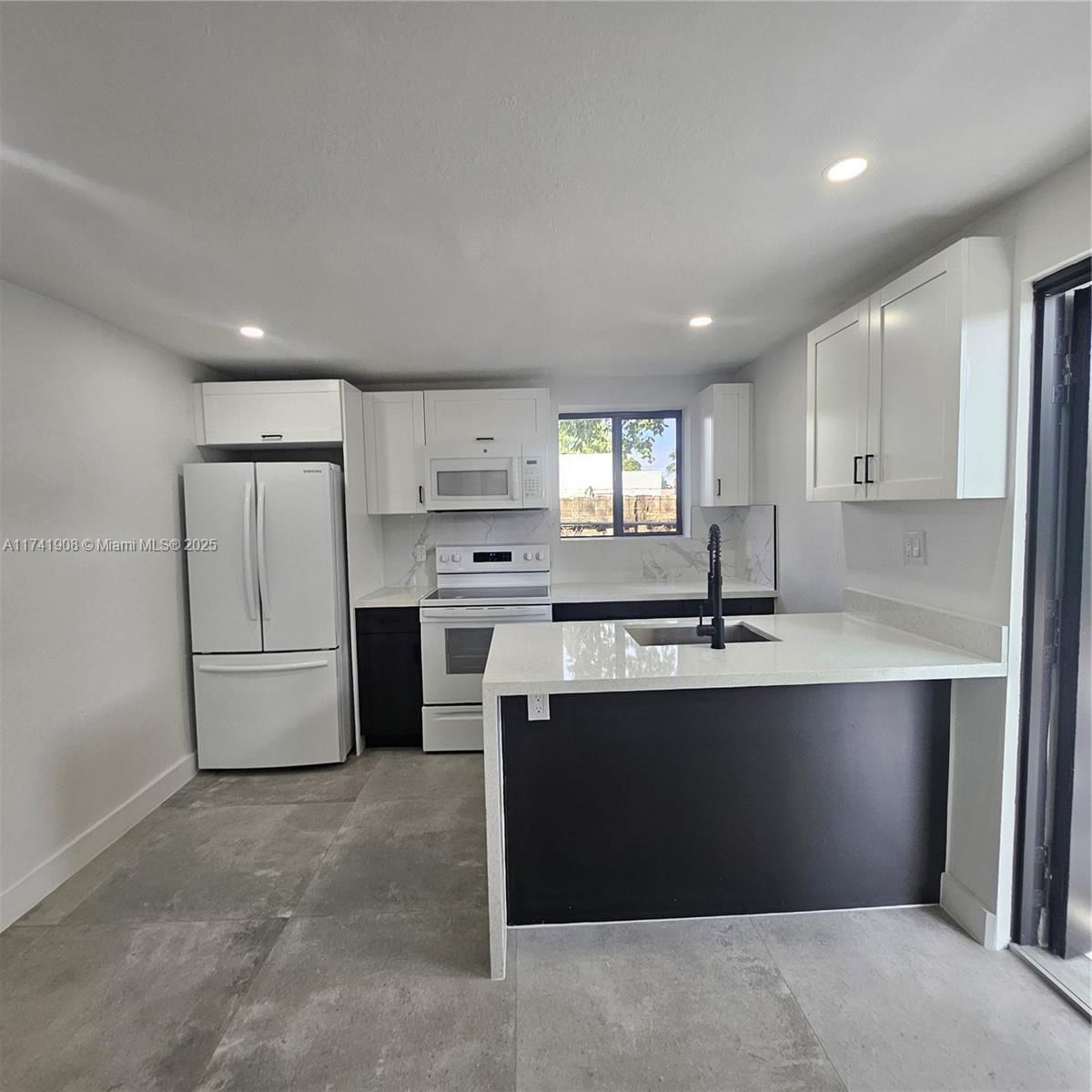 Real estate property located at 1251 26th St, Miami-dade, West End Park Amd Pl, Miami, FL