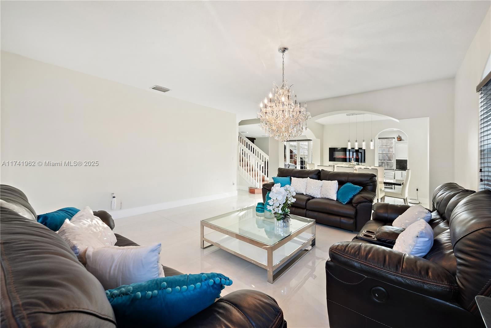 Real estate property located at 1360 142nd Ave, Miami-dade, West Dade Land Sub, Miami, FL