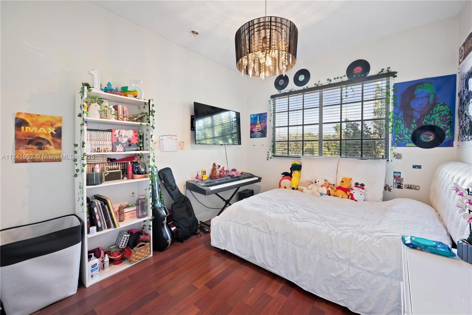 Real estate property located at 1360 142nd Ave, Miami-dade, West Dade Land Sub, Miami, FL