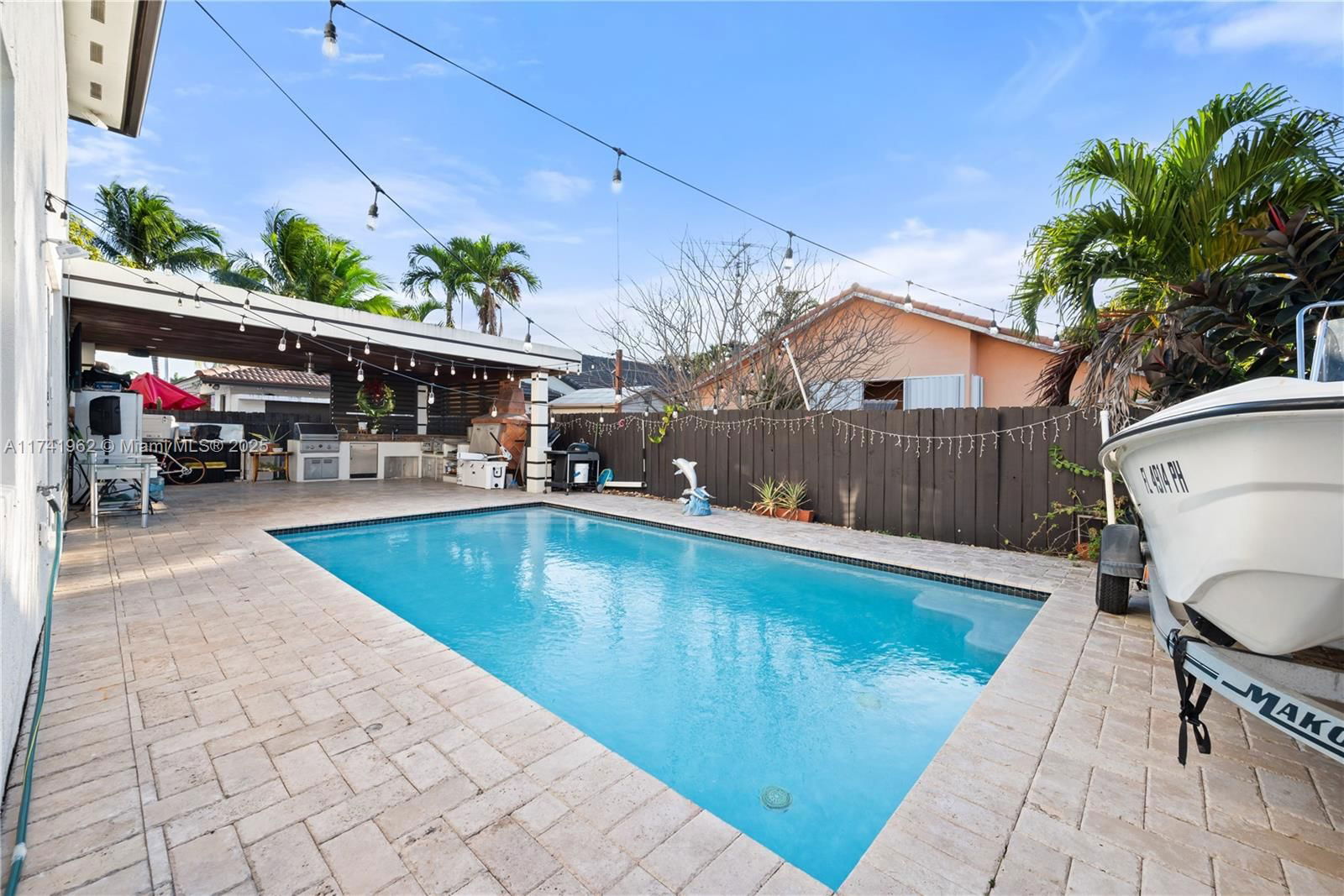 Real estate property located at 1360 142nd Ave, Miami-dade, West Dade Land Sub, Miami, FL