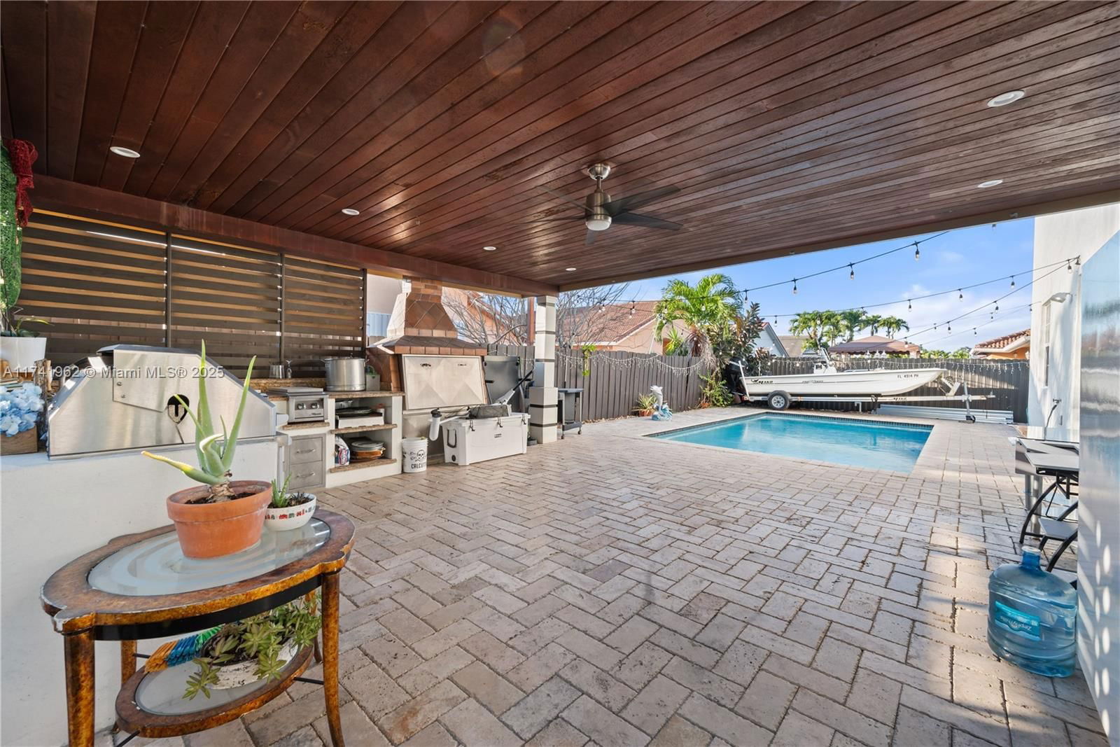 Real estate property located at 1360 142nd Ave, Miami-dade, West Dade Land Sub, Miami, FL