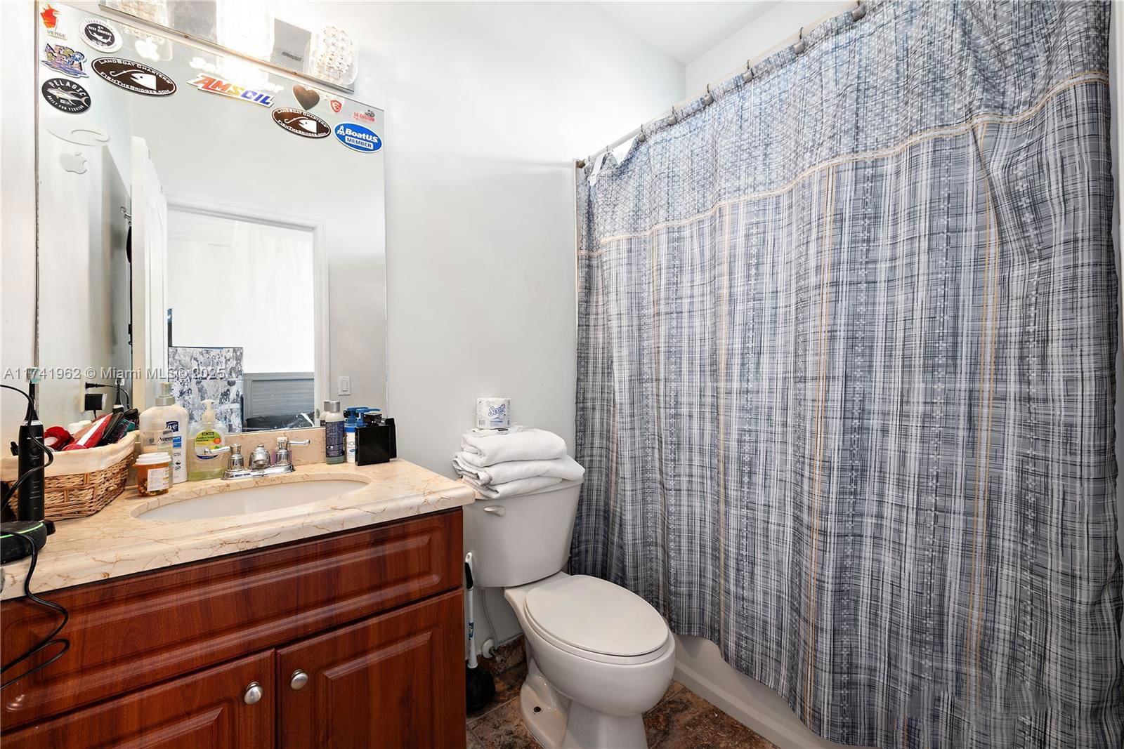 Real estate property located at 1360 142nd Ave, Miami-dade, West Dade Land Sub, Miami, FL