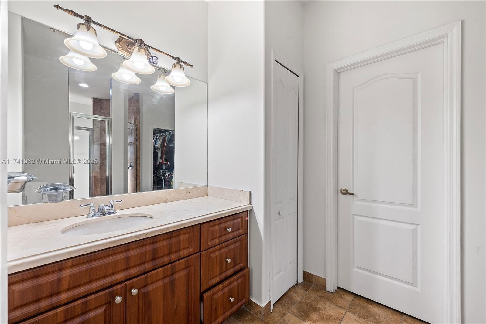 Real estate property located at 1360 142nd Ave, Miami-dade, West Dade Land Sub, Miami, FL