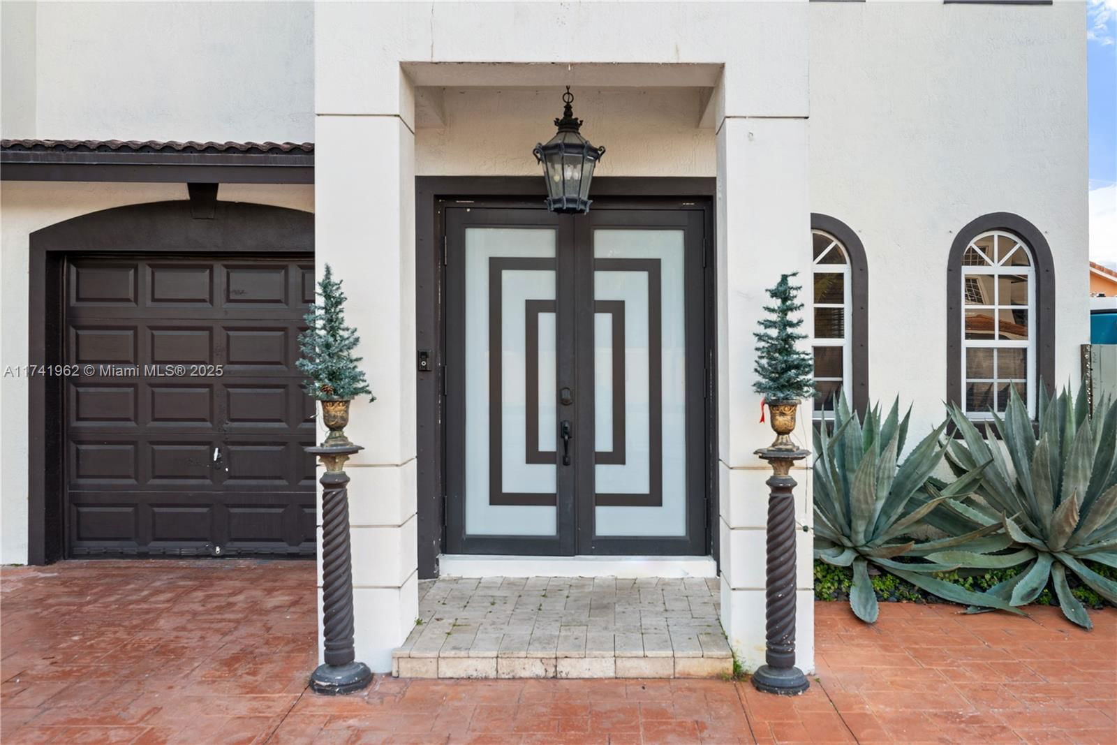 Real estate property located at 1360 142nd Ave, Miami-dade, West Dade Land Sub, Miami, FL