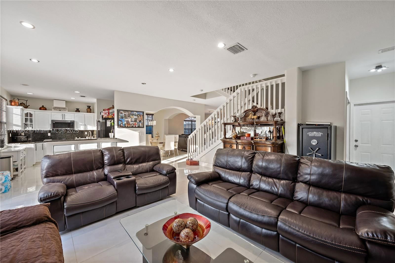 Real estate property located at 1360 142nd Ave, Miami-dade, West Dade Land Sub, Miami, FL